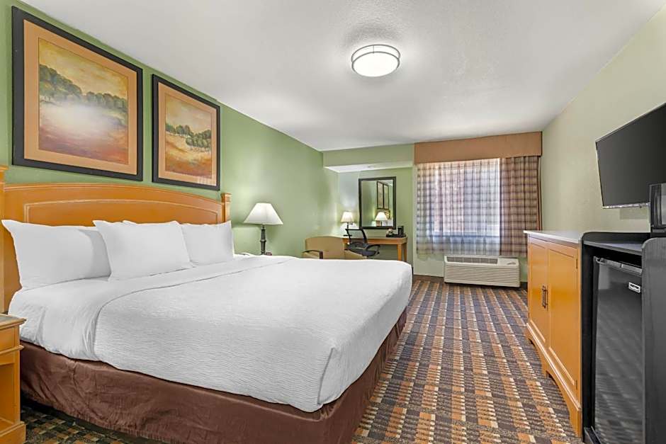 Quality Inn & Suites Plano