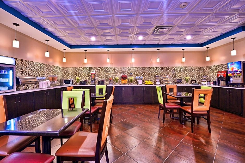Best Western Plus Savannah Airport Inn and Suites