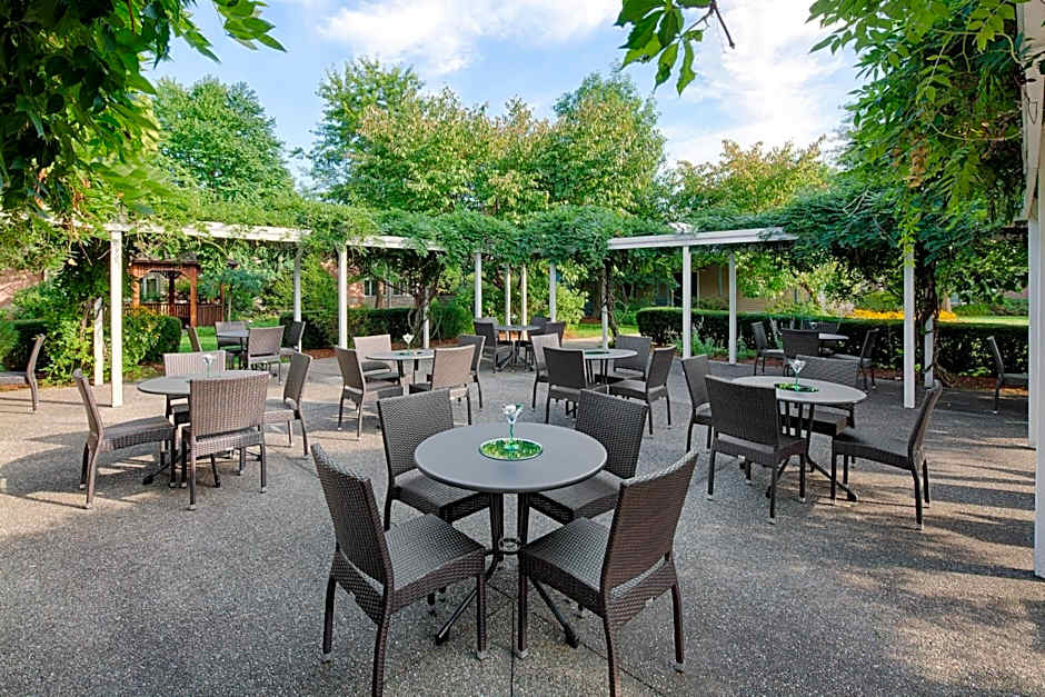 Delta Hotels by Marriott Burlington