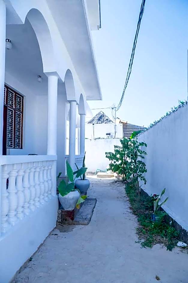 Saba House 24