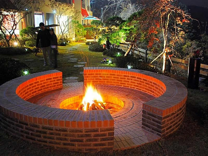 Moonlight Blue Pension