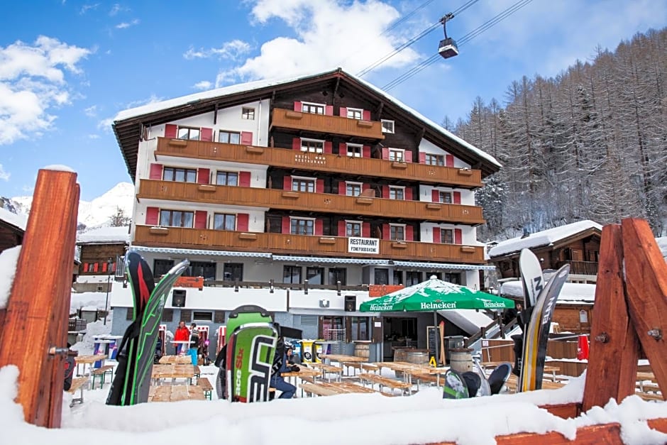 Hotel THE LARIX ski-in ski-out