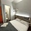 HOTEL THANIA