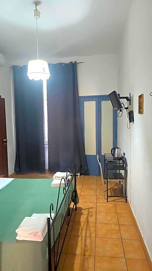 Meltin' Rome Guest House