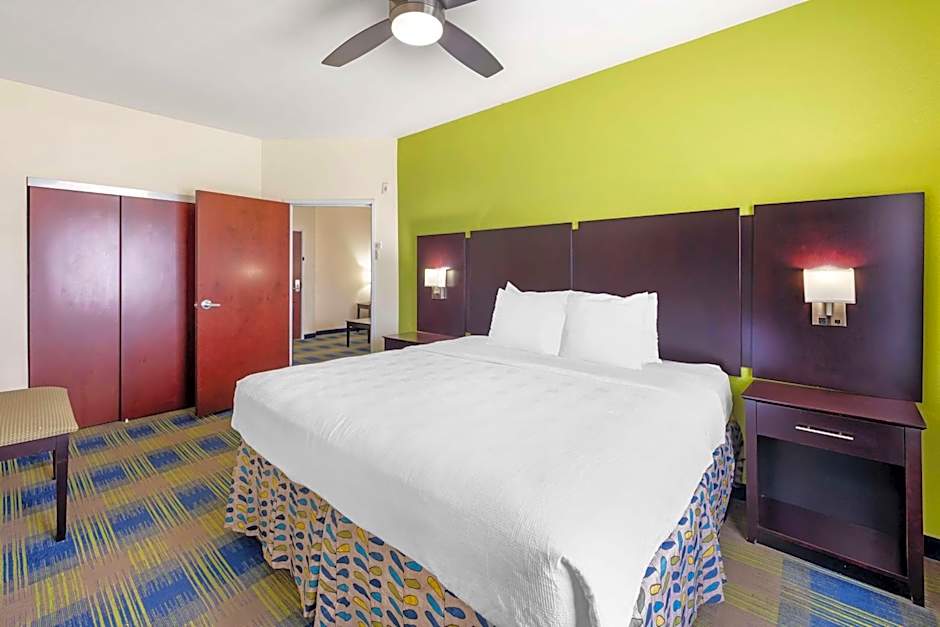 Best Western Plus Pratt