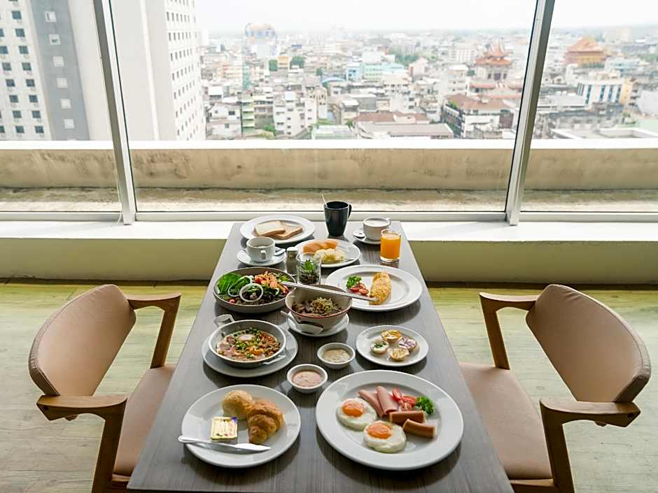 Lee Gardens Plaza Hotel (SHA Extra Plus)