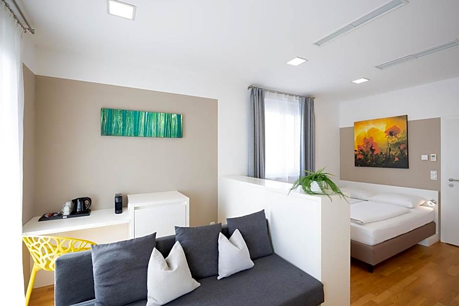 SHOME Hotel Graz I Self-Check-In I Free Parking