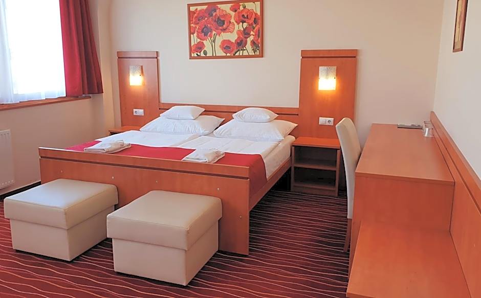 Diana Club Hotel