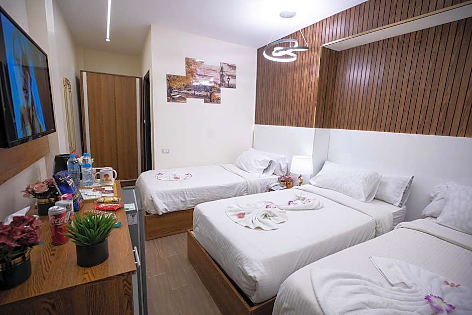 PANORAMA view pyramids