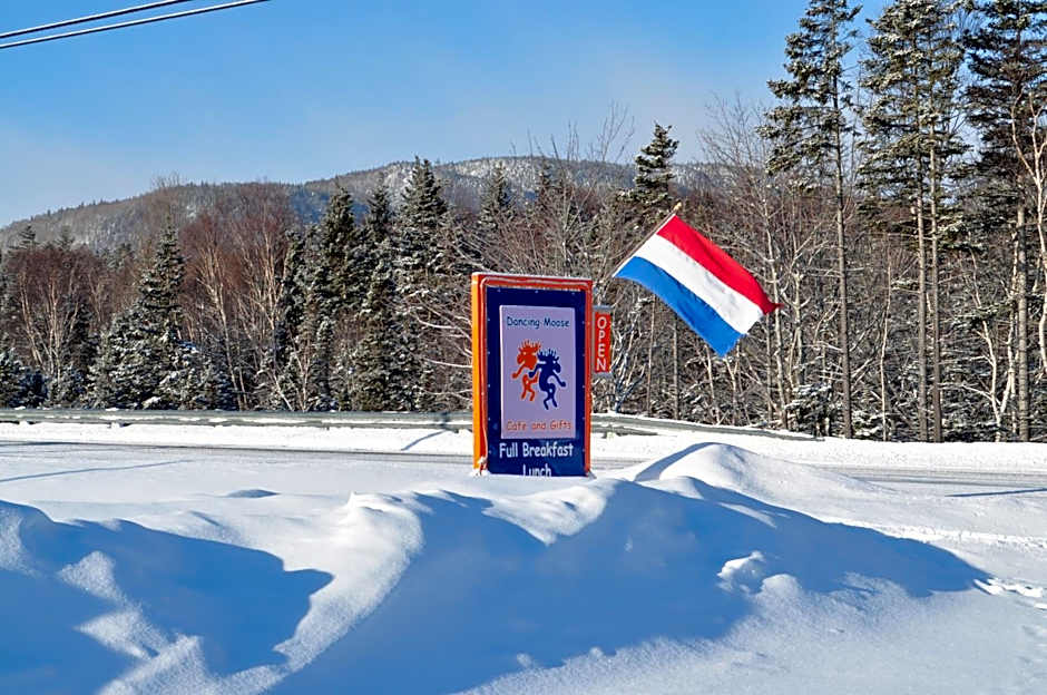 The Sleeping Moose Cottage