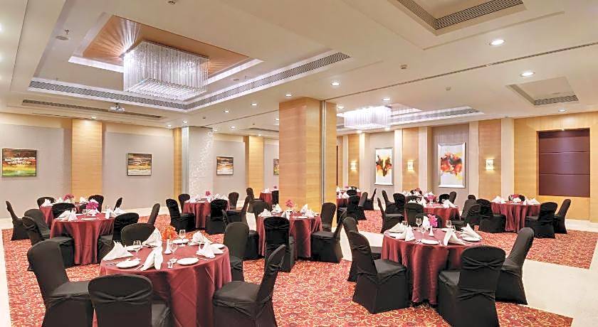 Express Inn The Business Luxury Hotel