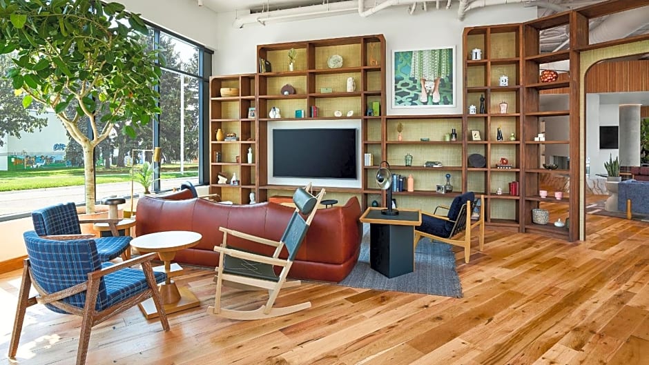Catbird Hotel