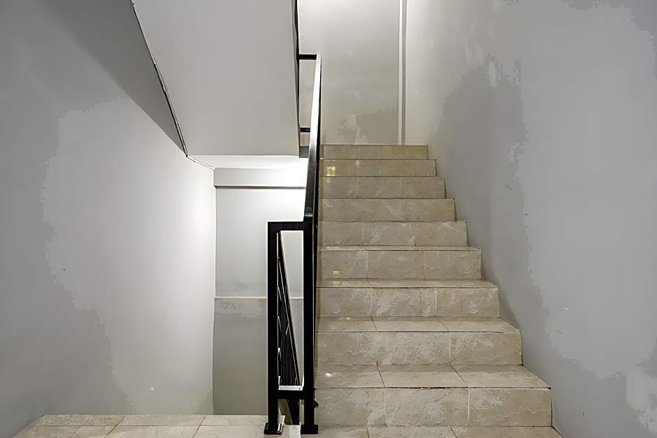 RedDoorz @ Jemursari Surabaya 2