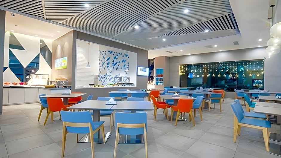 Holiday Inn Express Chifeng Hongshan By IHG