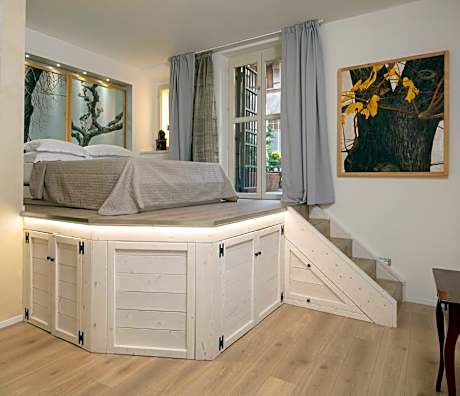 Superior King Suite