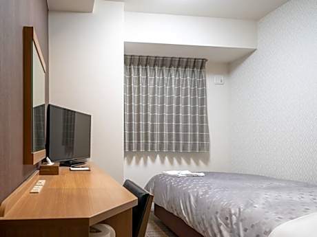 Single Room - Non-Smoking, Day Use, Max 9 Hours Stay Between 9:00 AM 6:00 PM