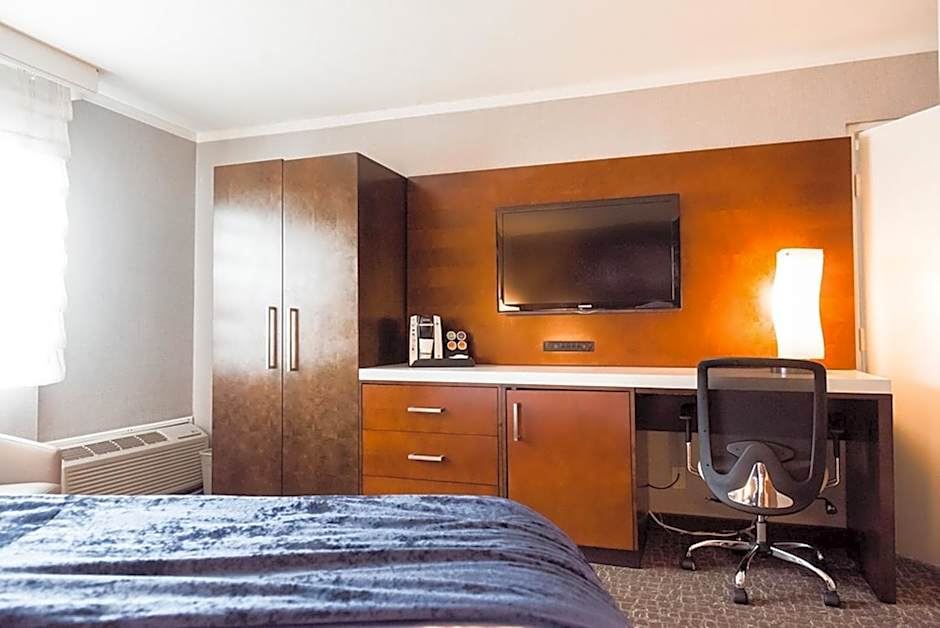 Holiday Inn Long Beach - Airport By IHG