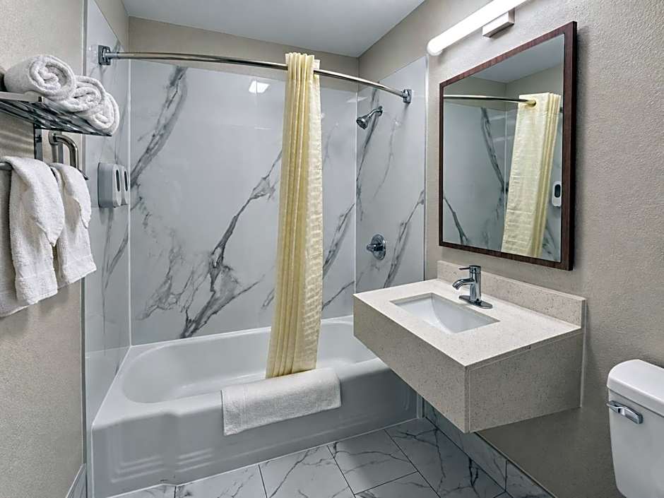 Richmond Inn and Suites