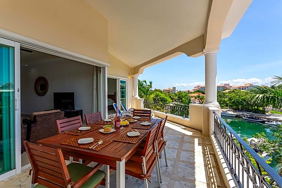 Aventuras Club Marina