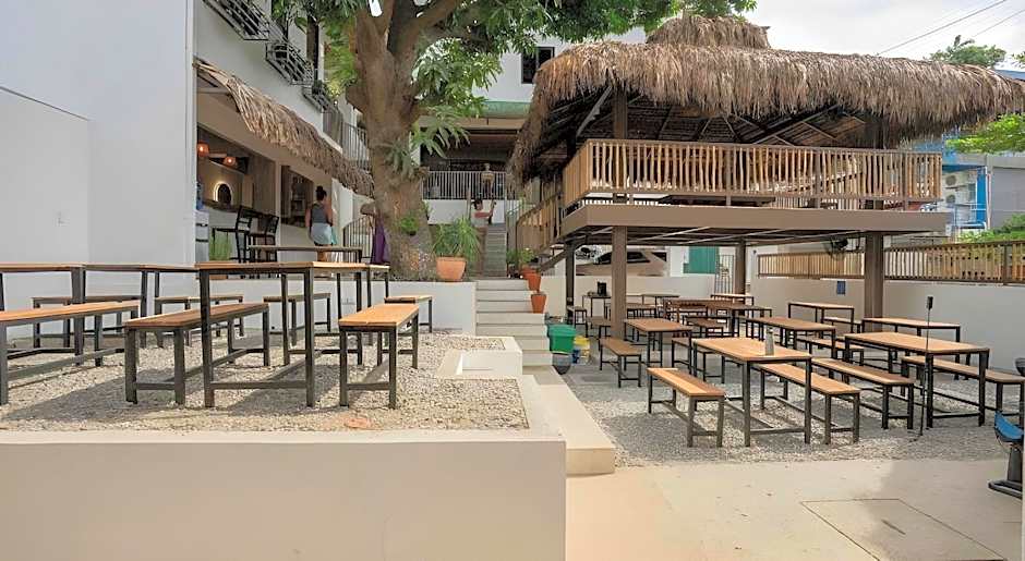 The Circle Hostel La Union
