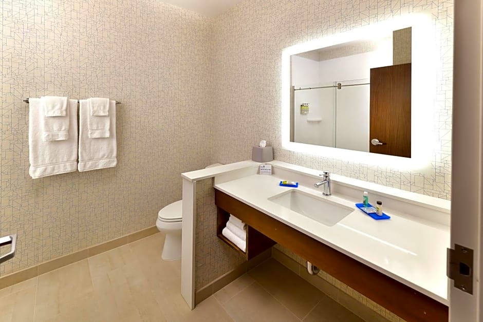Holiday Inn Express & Suites - Millersburg, an IHG Hotel