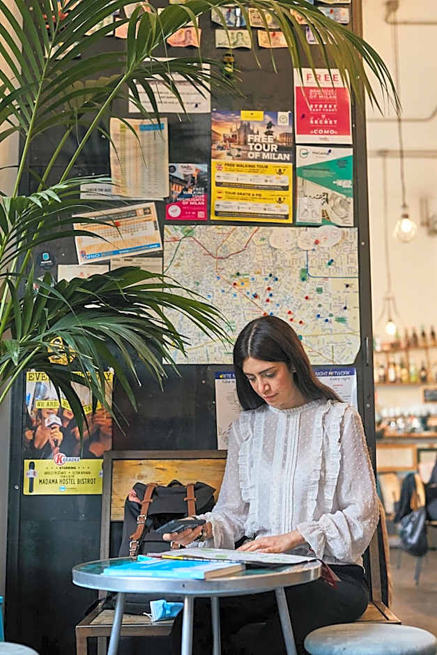 Madama Hostel & Bistrot