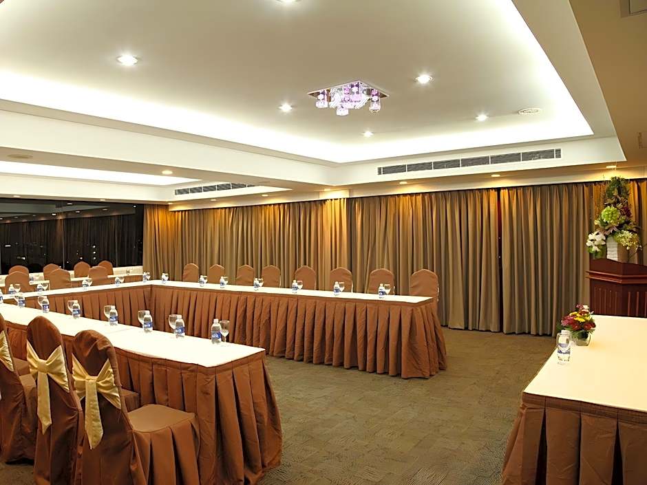 Nha Khach Quoc Hoi Ho Chi Minh