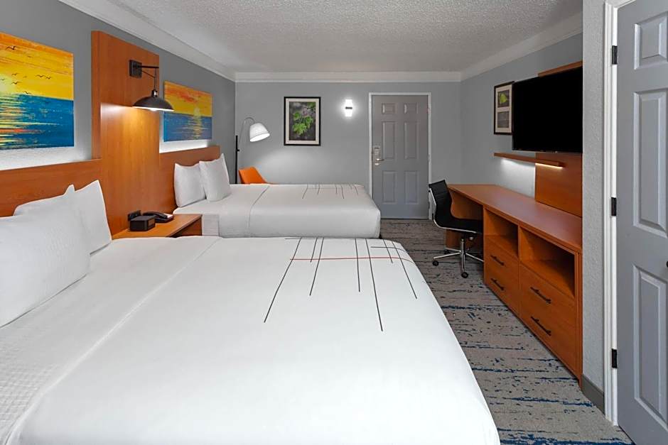 La Quinta Inn & Suites by Wyndham Champaign