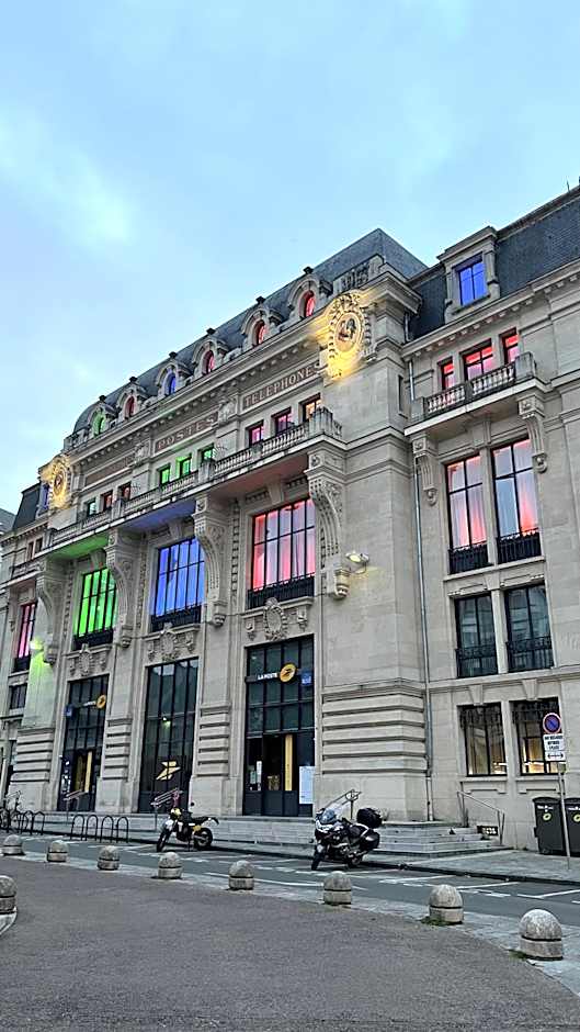 Aloft Dijon