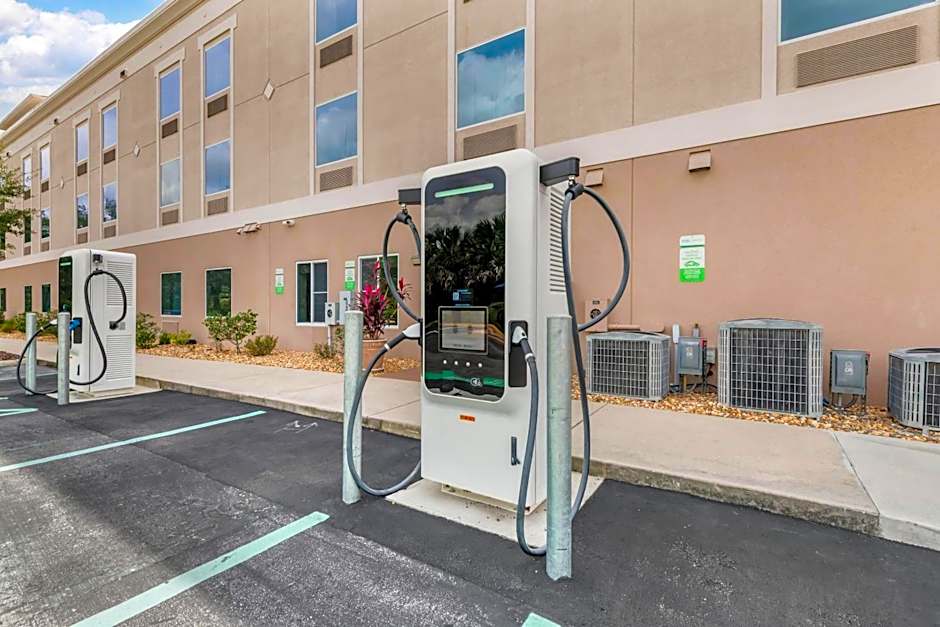 Comfort Inn & Suites Wildwood - The Villages