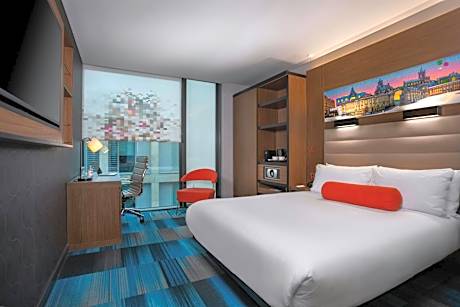 Aloft Queen Room - Accessible