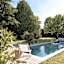 Manoir de la Nogrie - Chambre de charme avec accès privatif - Piscine chauffée sur domaine 5 étoiles à la campagne