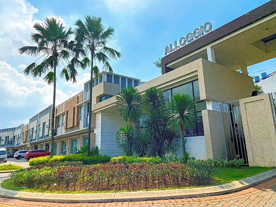 Aloha Guest House - 1 Male Only by ZUZU