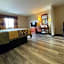 Super 8 by Wyndham Rolla