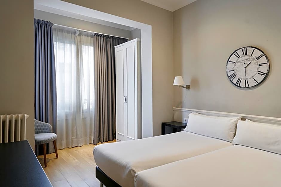 Mesón Castilla Atiram Hotels