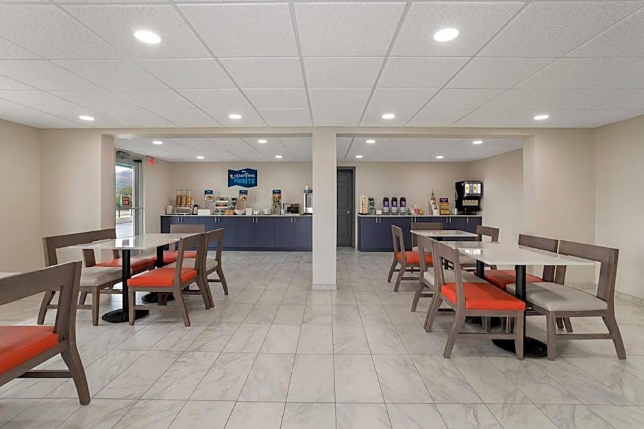 Clarion Pointe Kimball