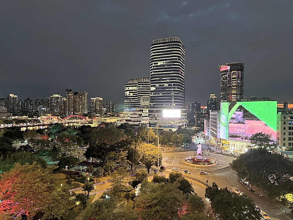 WAIFIDEN Guangzhou HaiZhu Square WanYi Apartment-Canton Fair Free Shuttle Bus