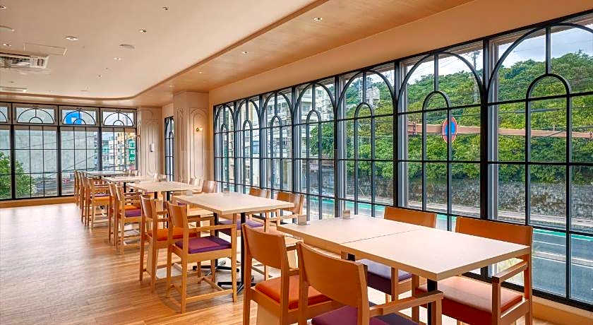 THE GRAND HOTEL GINOWAN