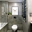 Queen Boutique Hotel