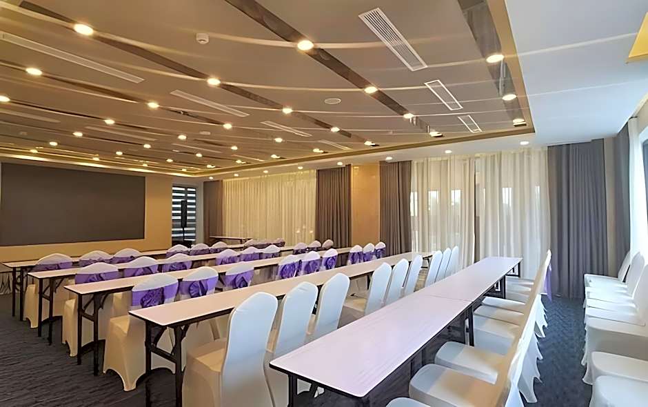 Purple Lotus Hotel