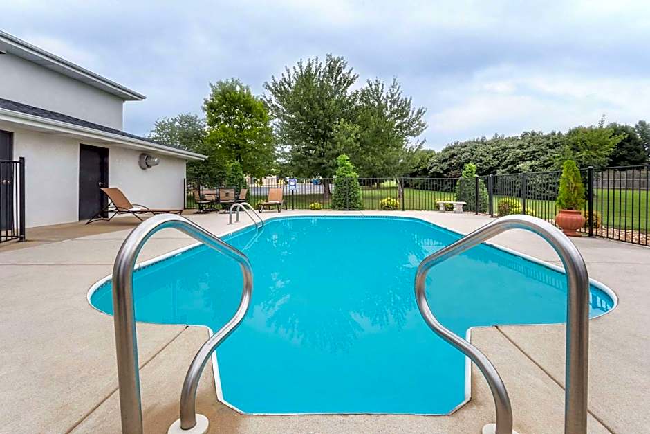 Days Inn by Wyndham Battlefield Rd/Hwy 65