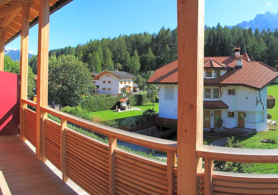 Garni - Hotel Am Burghuegel