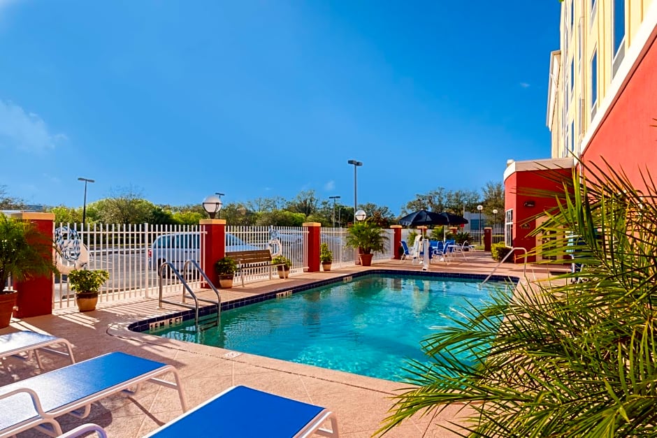 Holiday Inn Express Hotel & Suites Tampa-Fairgrounds-Casino By IHG