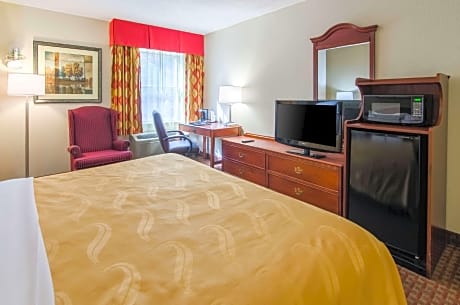 King Room - Accessible/Non-Smoking