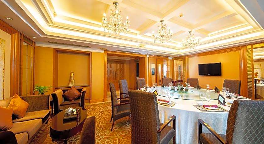 Grand International Hotel