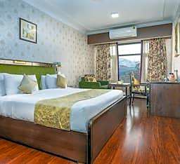 Batra Hotel and Residences