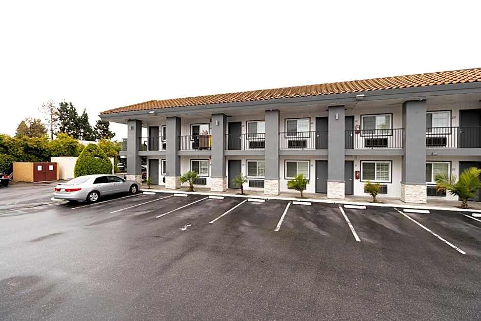 Rodeway Inn San Jose HWY-101 Tully Rd Exit