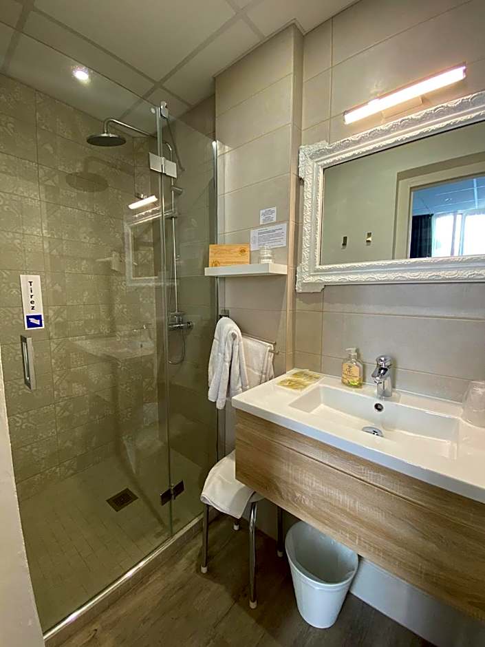 Grand Hôtel De La Poste