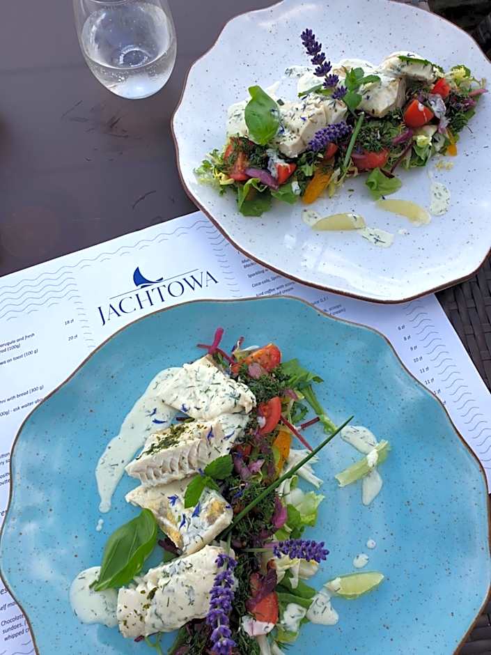 JACHTOWA Hotel i Restauracja