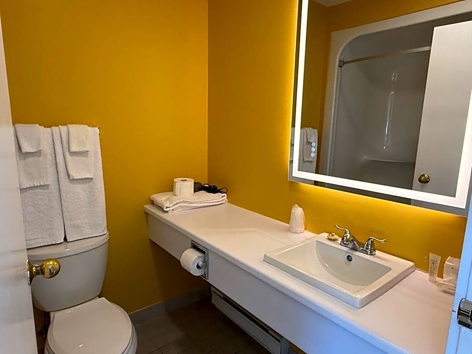 Annapolis Royal Inn & Suites